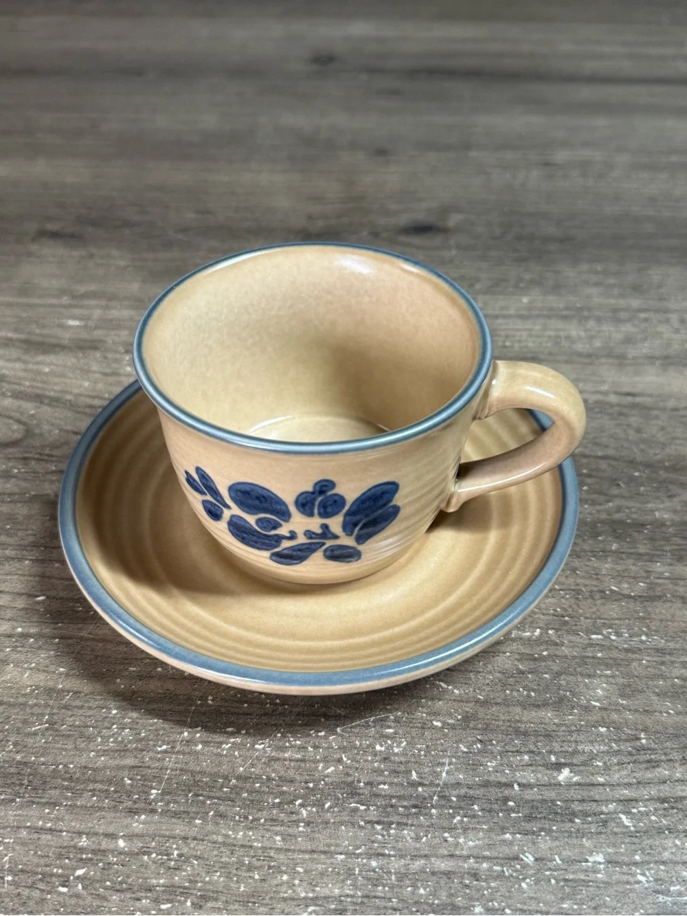 Pfaltzgraff charming beige